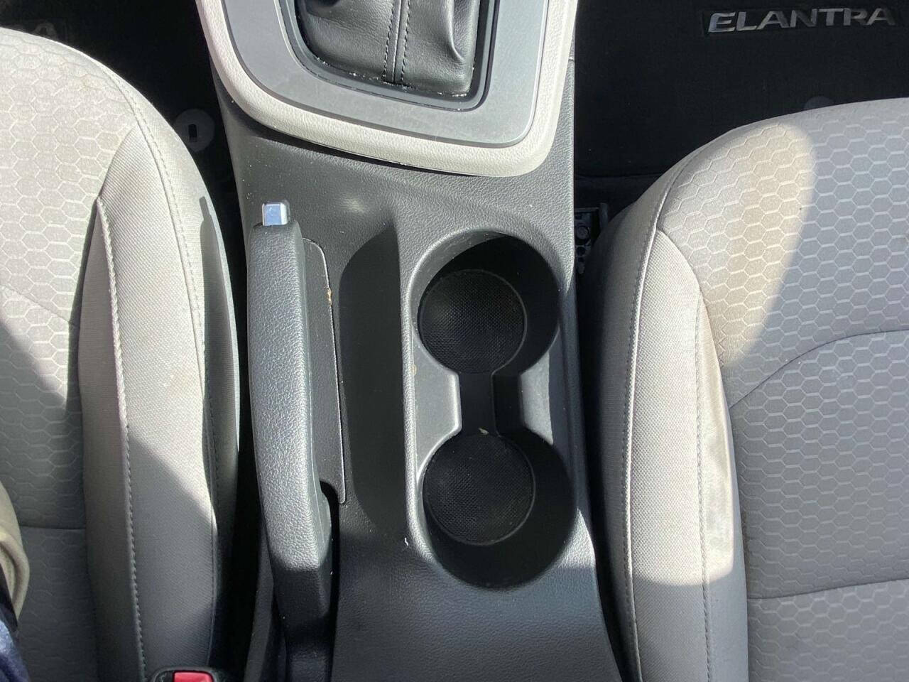 2020 Hyundai Elantra  - $22,600