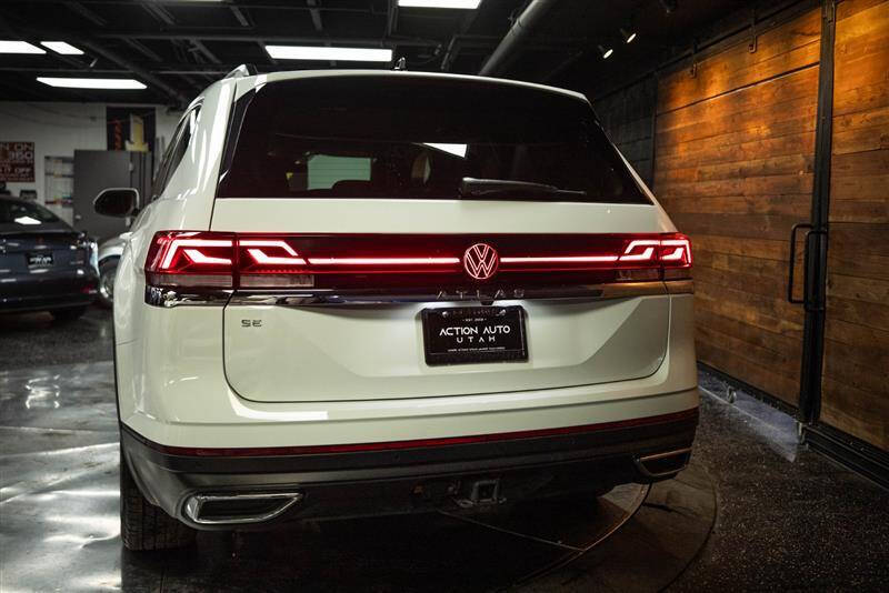 2025 Volkswagen Atlas SE