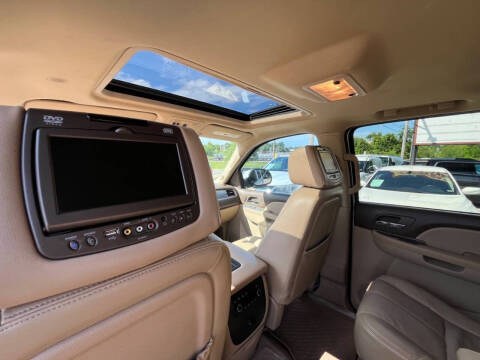 2011 Chevrolet Suburban LT