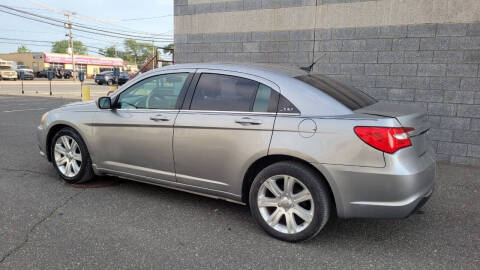 2013 Chrysler 200 LX