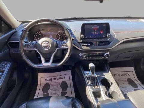 2021 Nissan Altima 2.5 SR