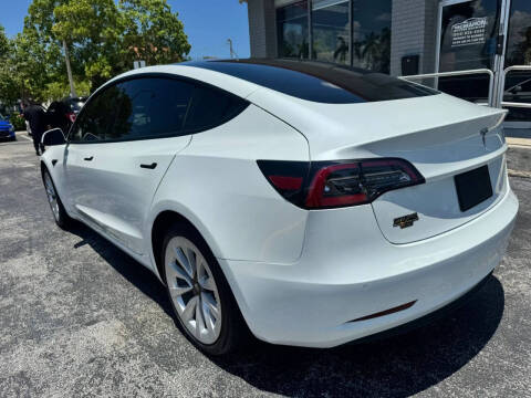 2021 Tesla Model 3 Standard Range Plus