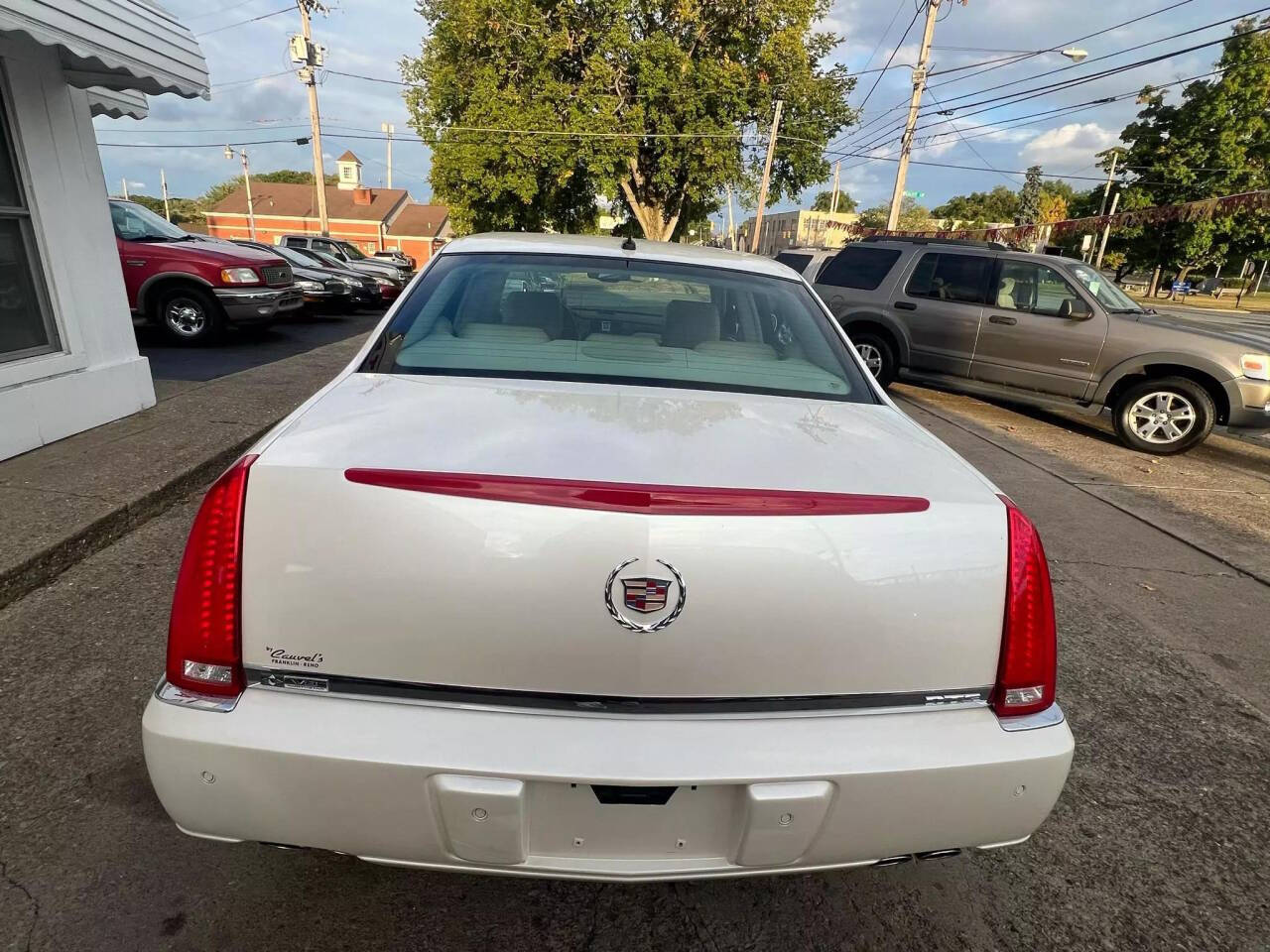 2008 Cadillac DTS for sale at RT Barrett Auto Group in Austintown, OH