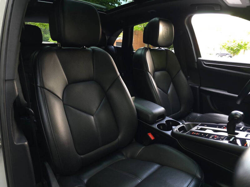 2023 Porsche Macan