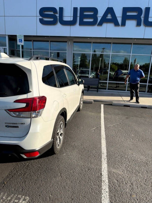 2023 Subaru Forester Premium