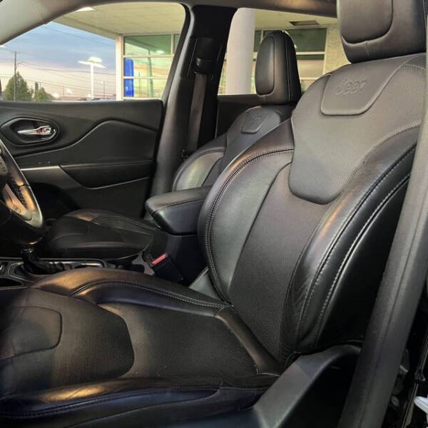 2021 Jeep Cherokee Latitude Lux