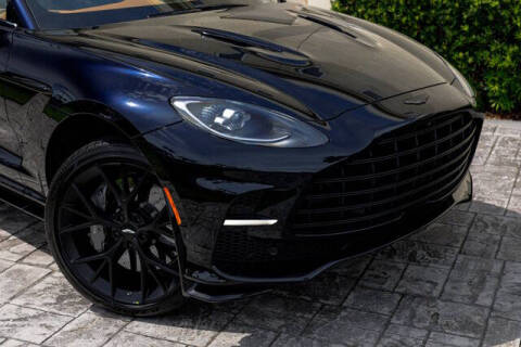 2025 Aston Martin DBX 707