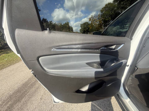 2022 Buick Enclave Essence