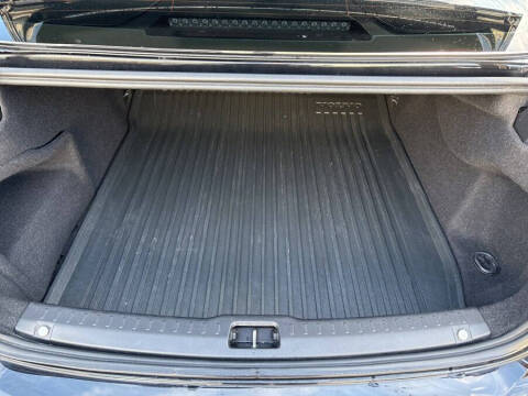 2018 Volvo S90 T5 Momentum