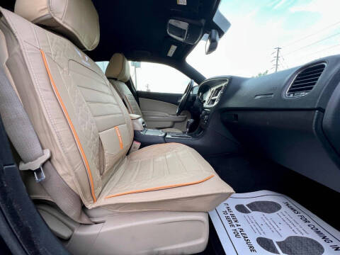 2012 Dodge Charger SE