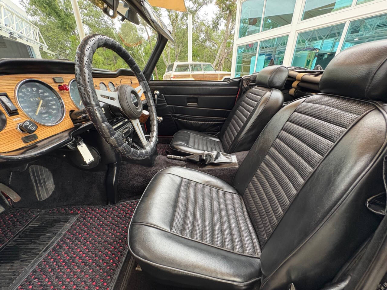 1976 Triumph TR6 30