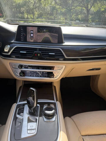 2017 BMW 7 Series 740i