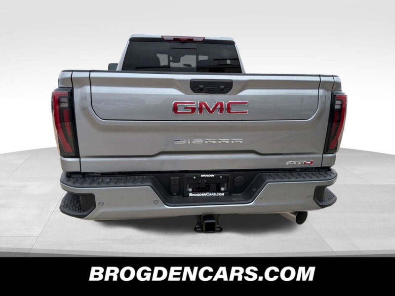 2026 GMC Sierra 2500HD AT4 - Photo 7