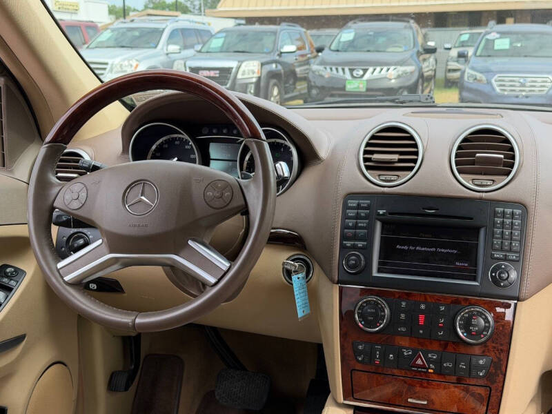2012 Mercedes-Benz GL-Class GL 550 4MATIC