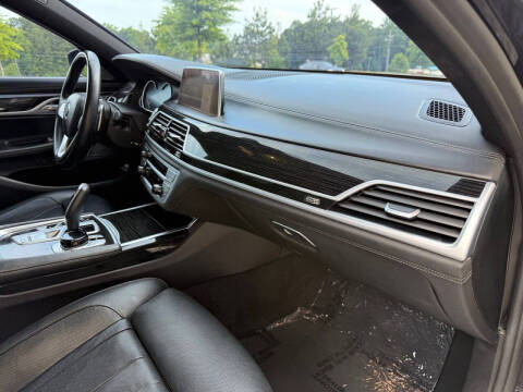 2019 BMW 7 Series 740i