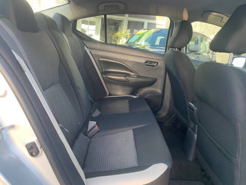 2020 Nissan Versa SV