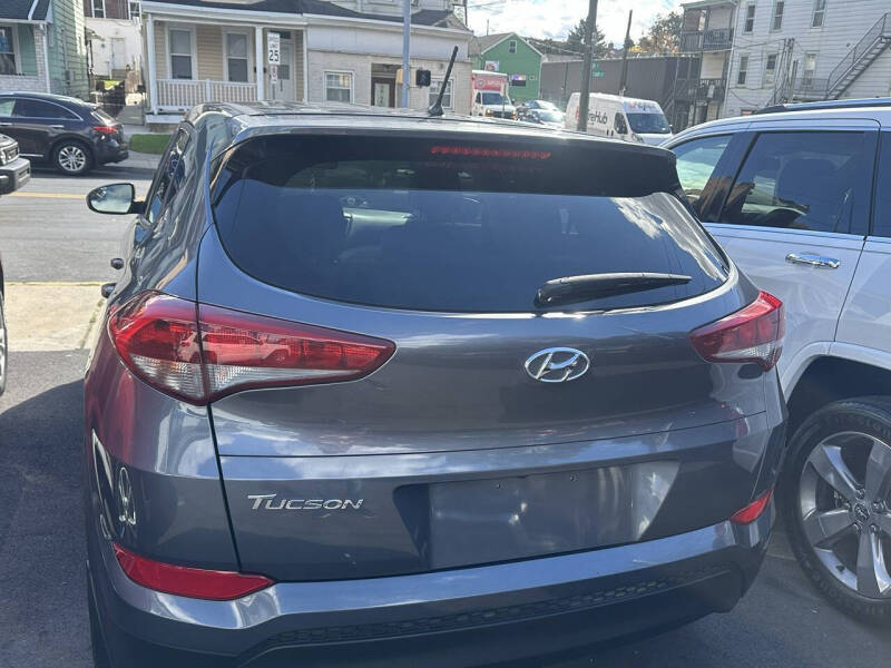 2018 Hyundai Tucson SE
