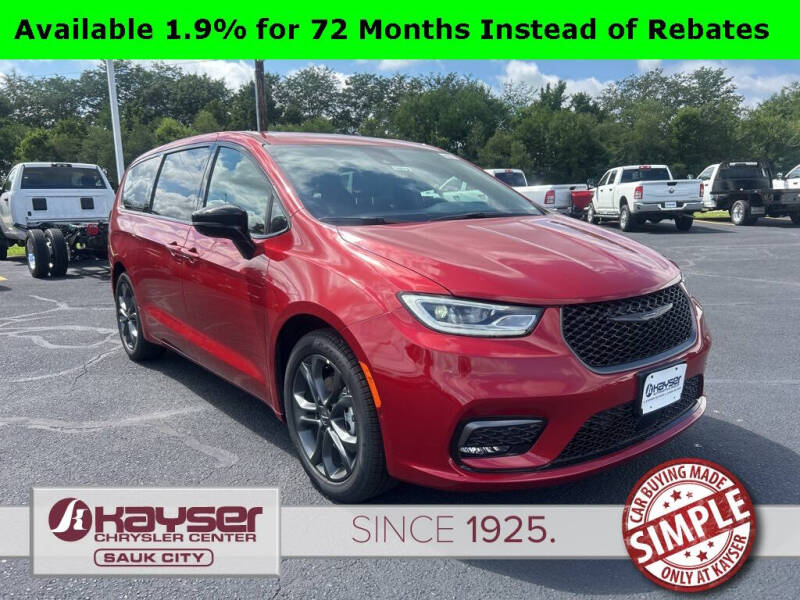 2026 Chrysler Pacifica Select