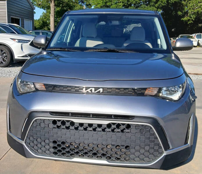 2025 Kia Soul 2.0L LX IVT's photo