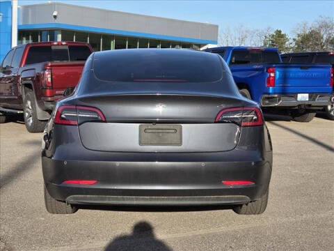 2021 Tesla Model 3 Standard Range Plus