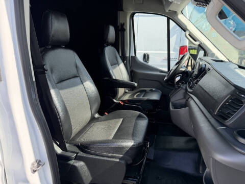 2023 Ford Transit 250