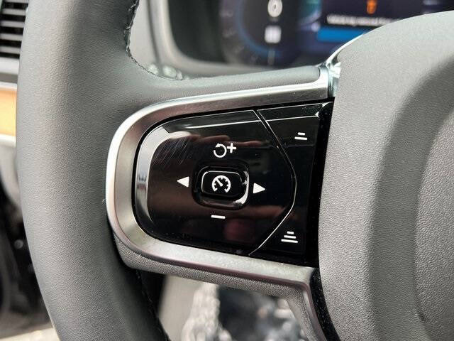 2024 Volvo XC90 B6 Plus Bright Theme 7P