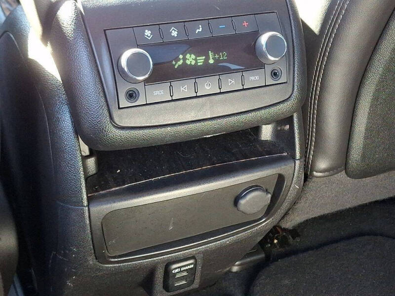 2016 GMC Acadia Denali