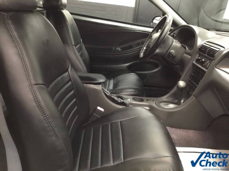 2001 Ford Mustang GT