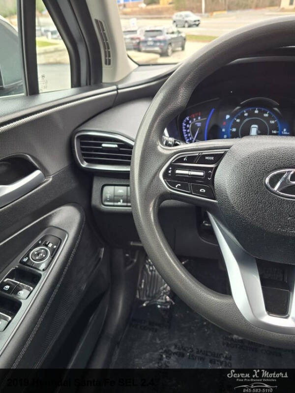2019 Hyundai Santa Fe SEL 2.4L