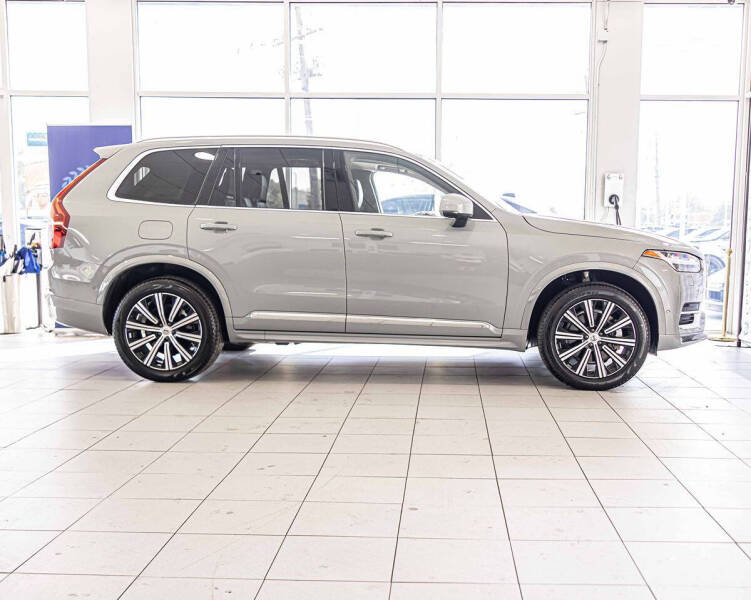 2025 Volvo XC90 B6 Plus Bright Theme 7P