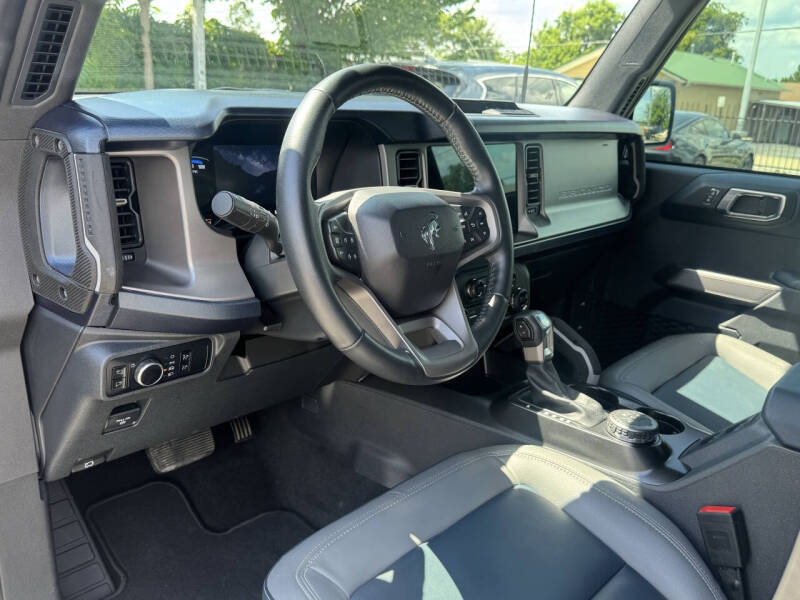 2023 Ford Bronco Outer Banks