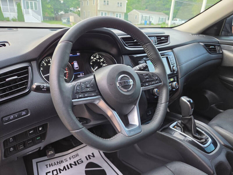 2018 Nissan Rogue SV