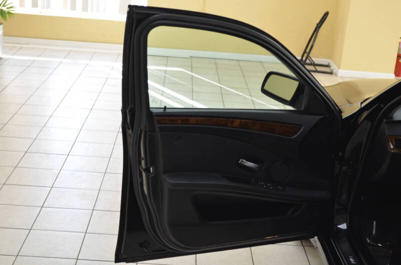 2009 BMW 5 Series 535i