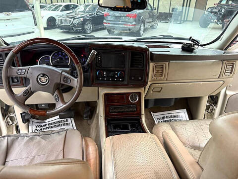 2005 Cadillac Escalade