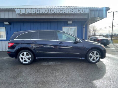 2011 Mercedes-Benz R-Class for sale at BG MOTOR CARS in Naperville IL