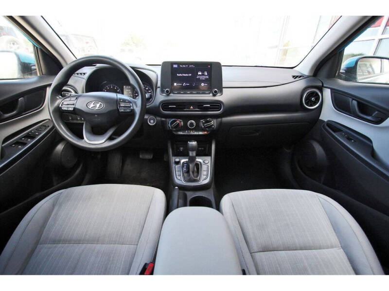 2022 Hyundai Kona SEL