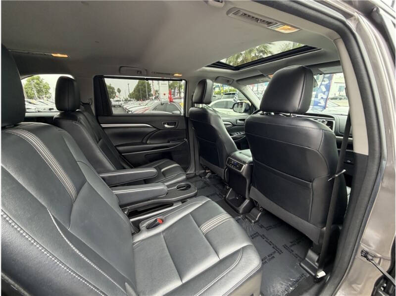 2017 Toyota Highlander