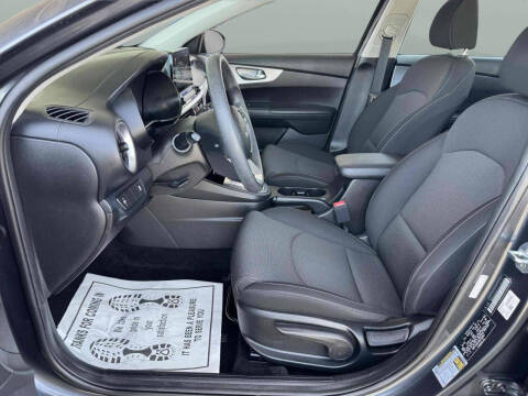 2022 Kia Forte LXS