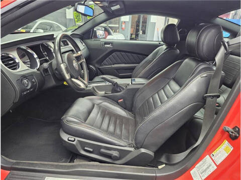 2012 Ford Mustang V6 Premium