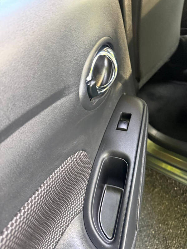 2018 Nissan Versa SV