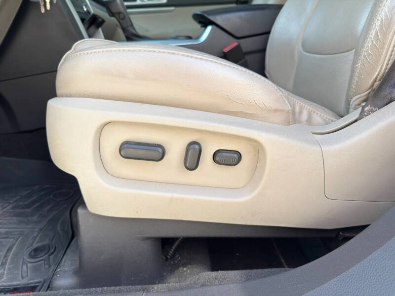 2012 Ford Explorer XLT