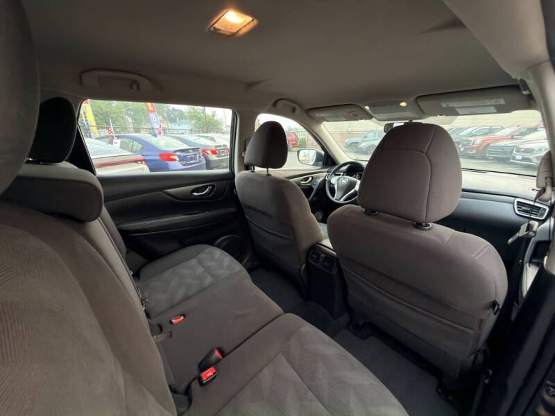 2016 Nissan Rogue SV