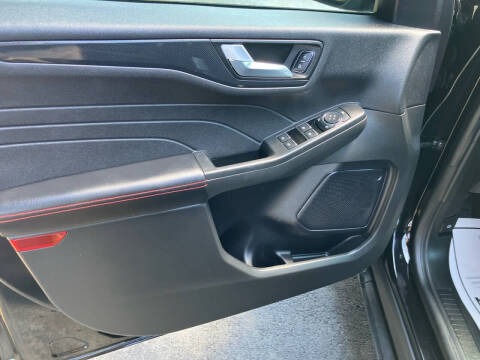 2023 Ford Escape ST-Line