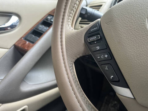 2010 Nissan Murano LE