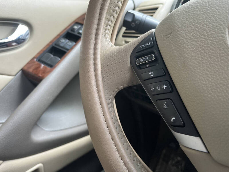 2010 Nissan Murano LE