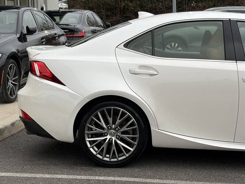 2016 Lexus IS 300