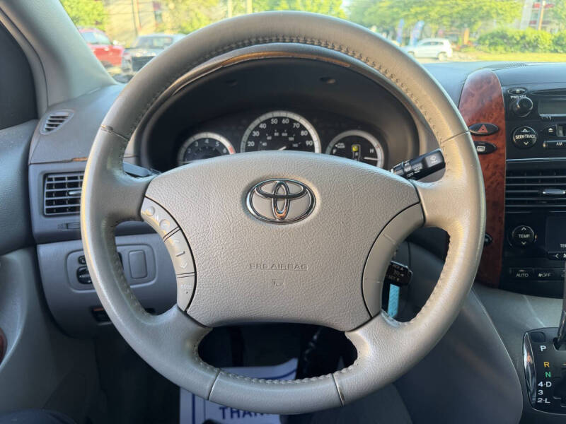 2005 Toyota Sienna XLE Limited 7 Passenger