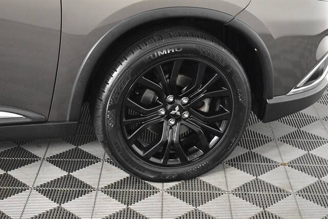 2018 Mitsubishi Outlander ES