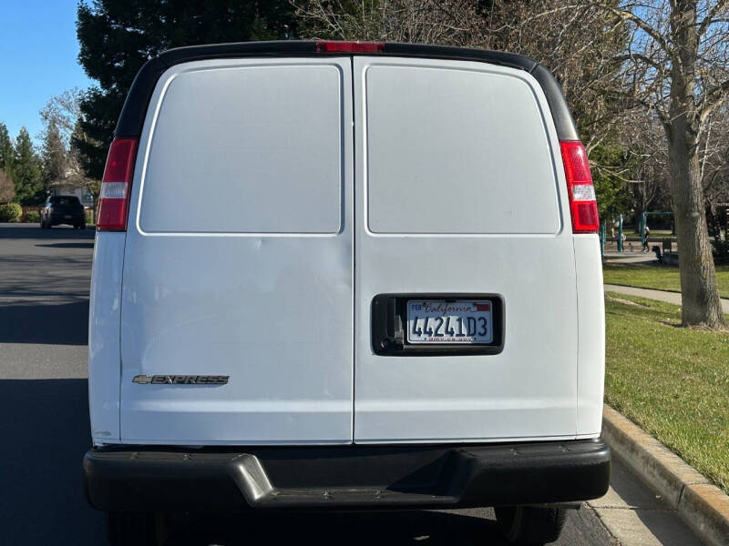 2021 Chevrolet Express 2500