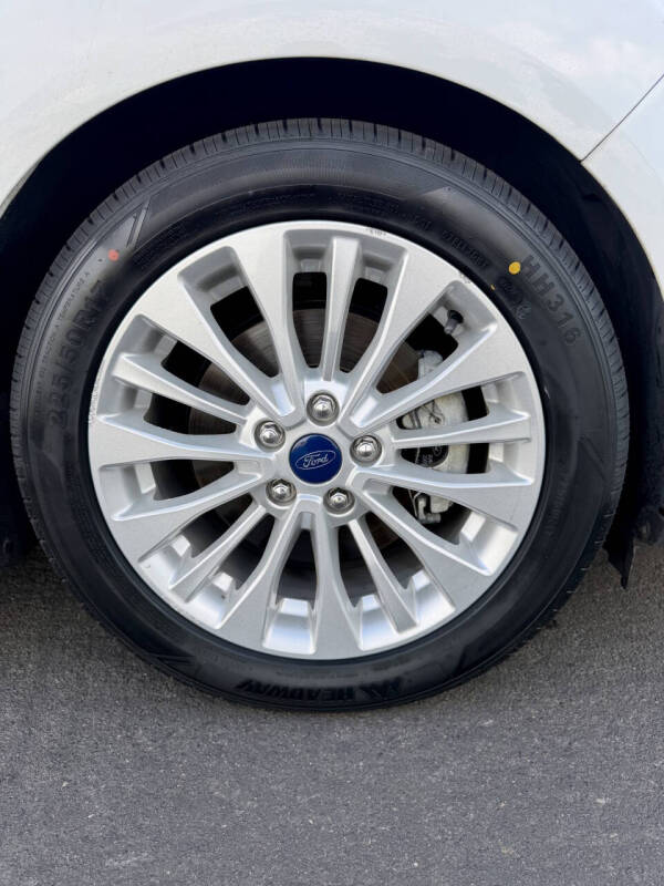 2017 Ford C-MAX Energi SE